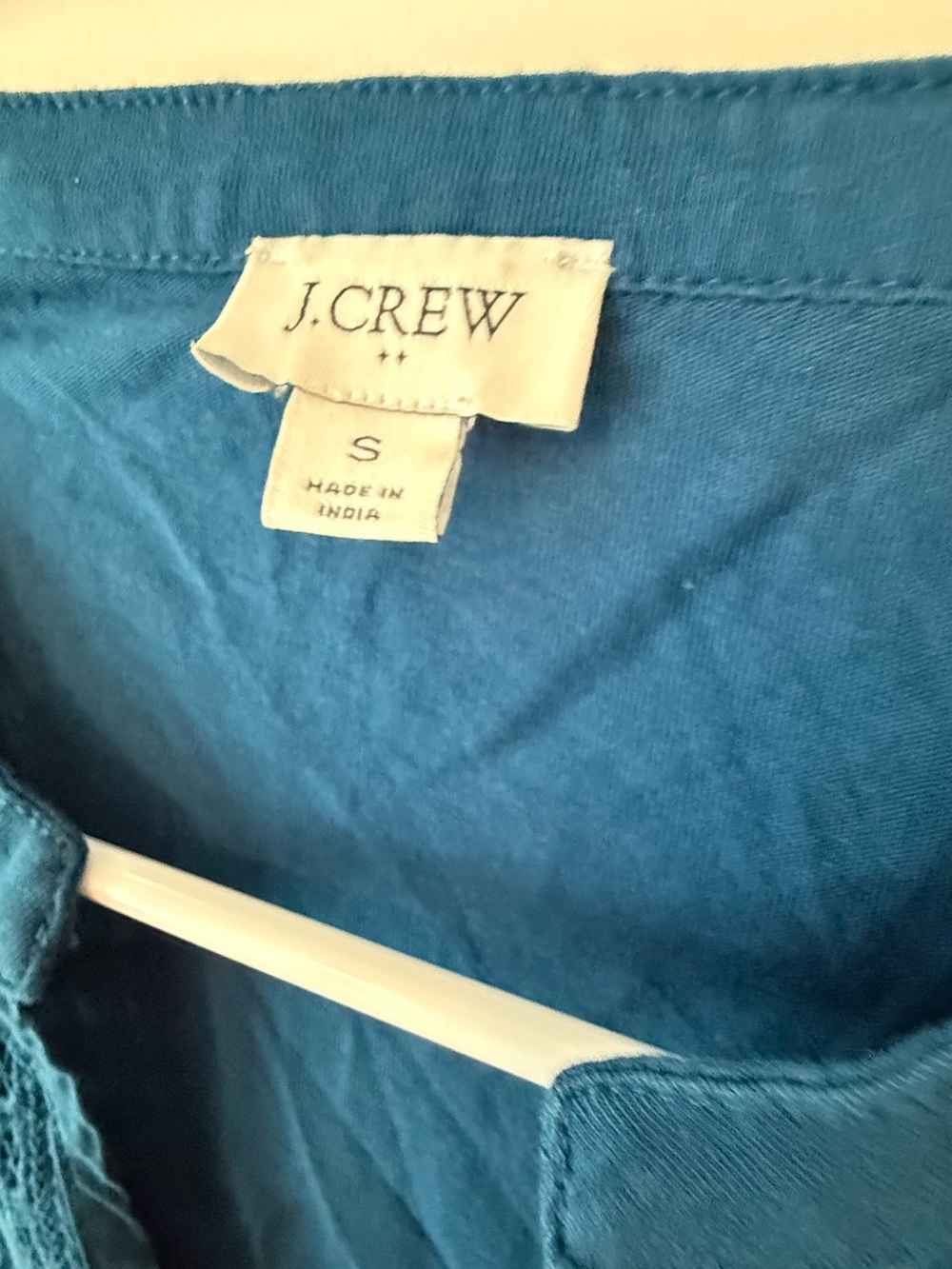 Crew Sleeveless Blouse - Blue Eyelet Yoke Detail size S ❤️ - Picture 8 of 9